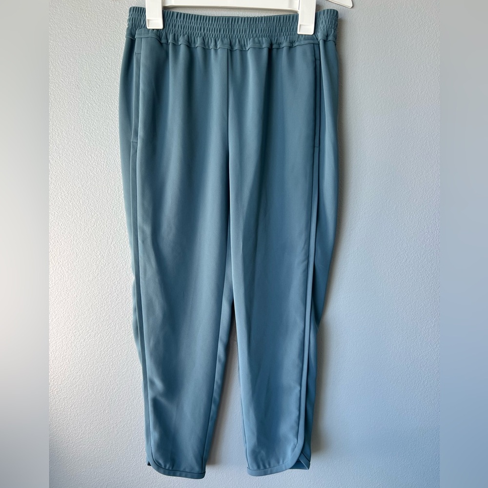 J. Crew blue Reese crepe pull on jogger pants Women’s sz 4